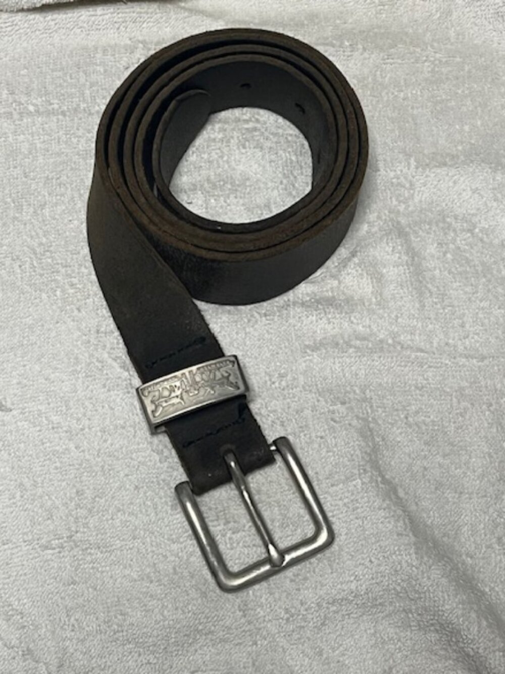 Levi’s Men's Dark Brown Full Grain Bovine Leather Belt Two Horse Logo WesternXXL